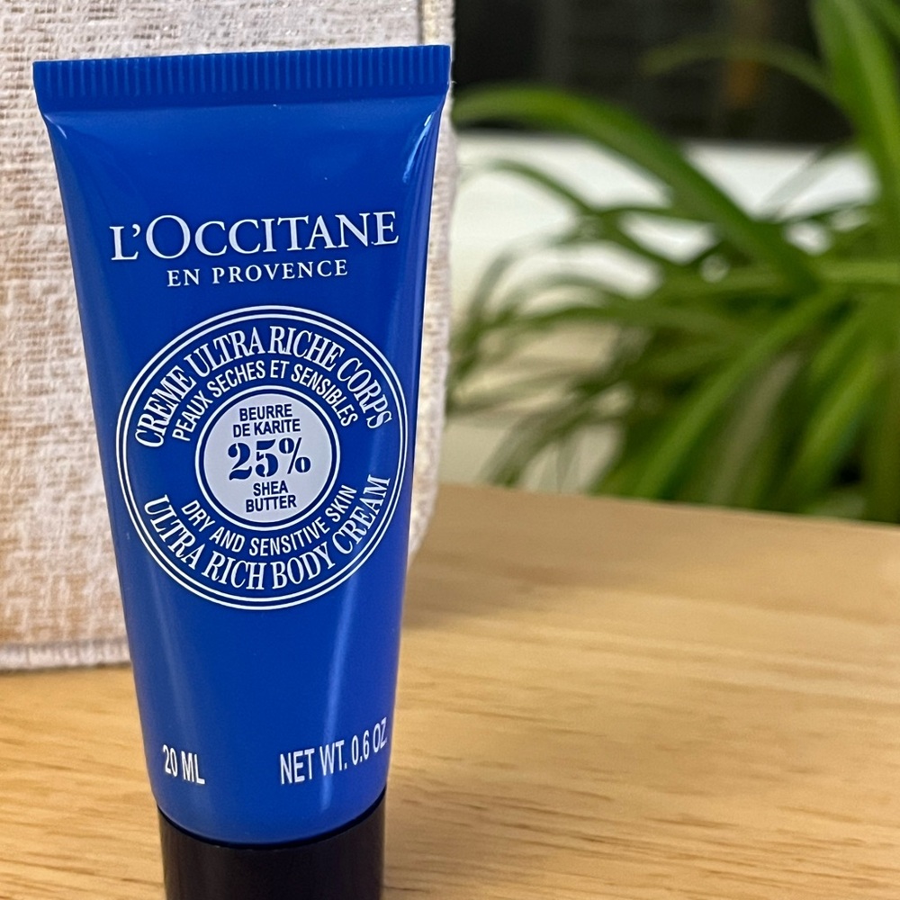 New L'OCCITANE Shea Butter Hydrating Body Cream 20ml